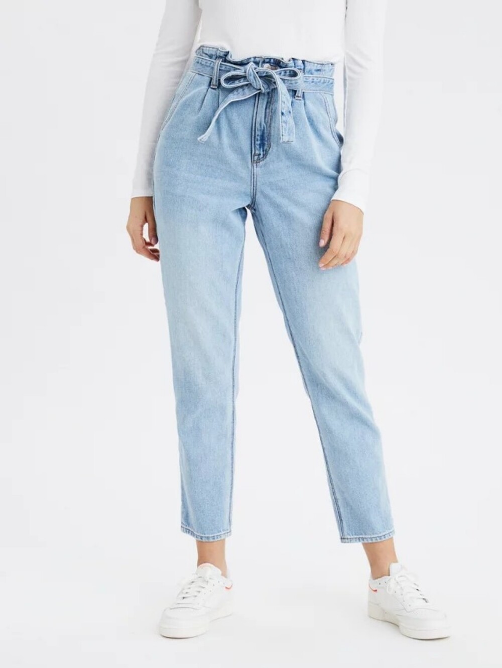 American Eagle Womens Light Wash Blue Paperbag Highest Waist Mom Jeans Size 4R